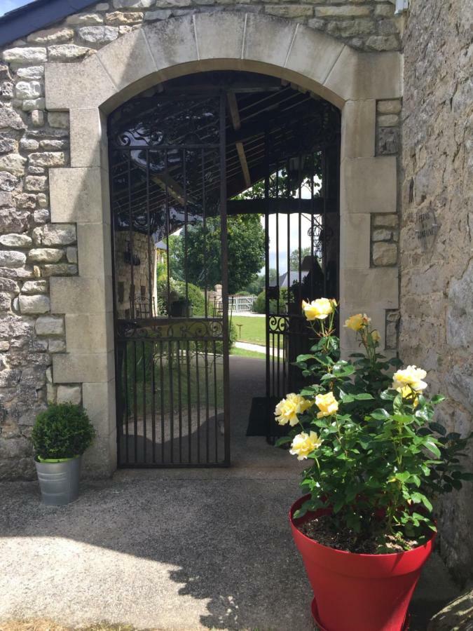 Ferme De La Fontaine Villa Bayeux Exterior photo